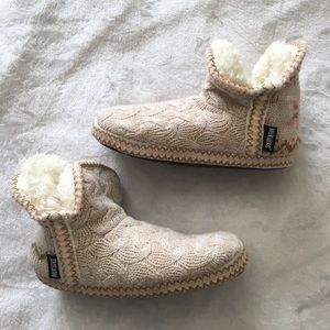 Women’s Amira Slippers